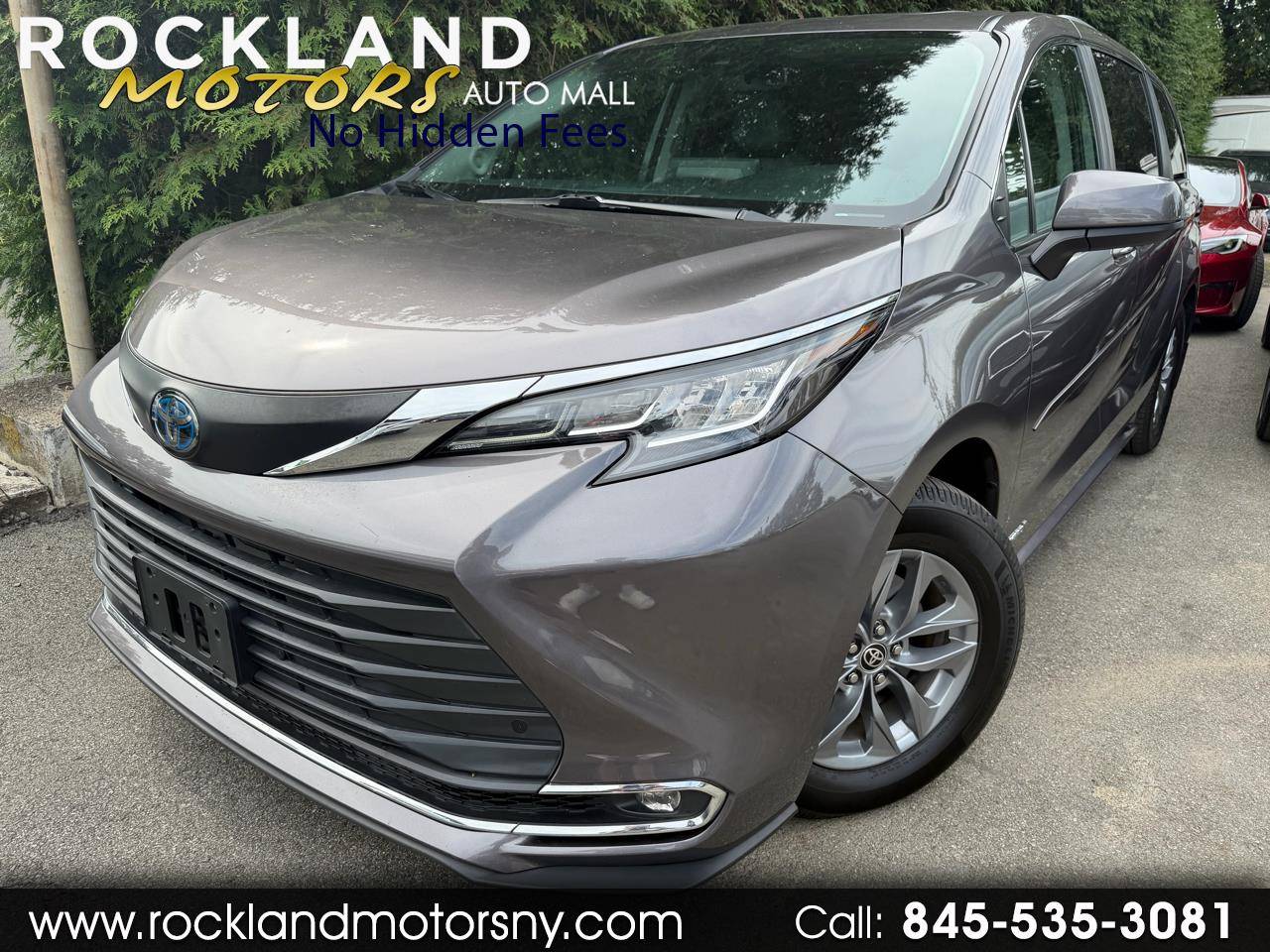 2021 Toyota Sienna XLE — Minivan — 103,345 mi — West Nyack, NY