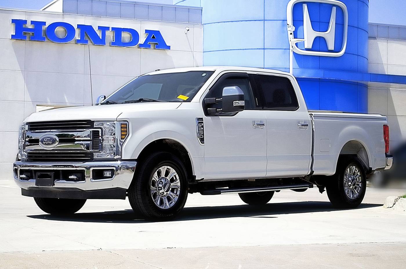 2019 Ford Super Duty F-250 XL — Pickup Truck — 35,481 mi — Denton, TX
