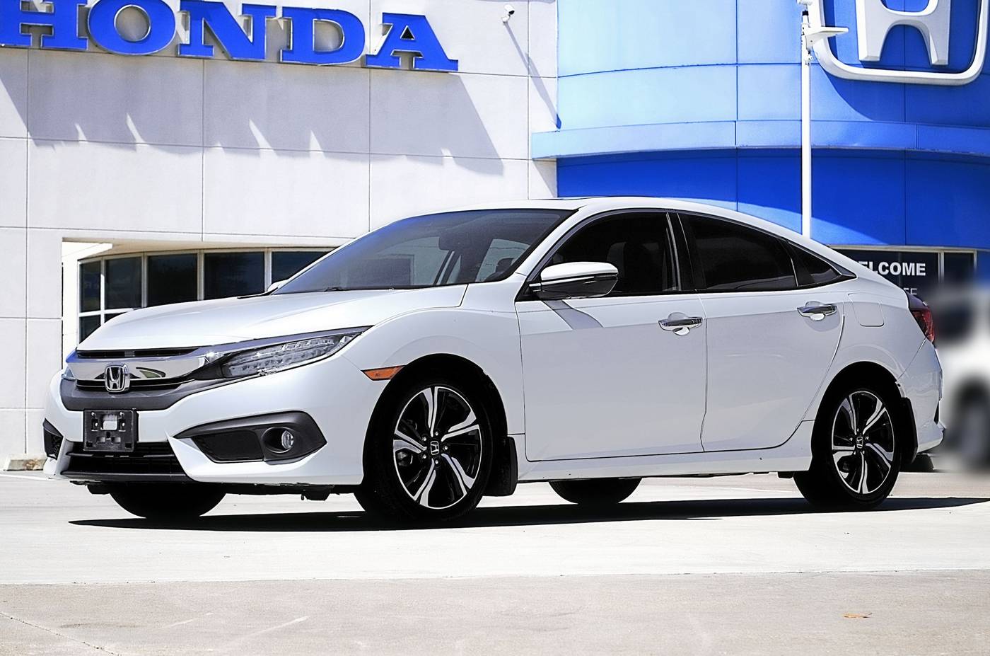 2016 Honda Civic Touring — Sedan — 89,342 mi — Denton, TX