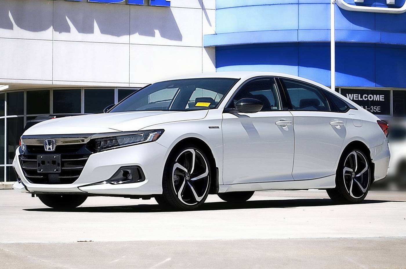 2022 Honda Accord Hybrid Sport — Sedan — 30,675 mi — Denton, TX