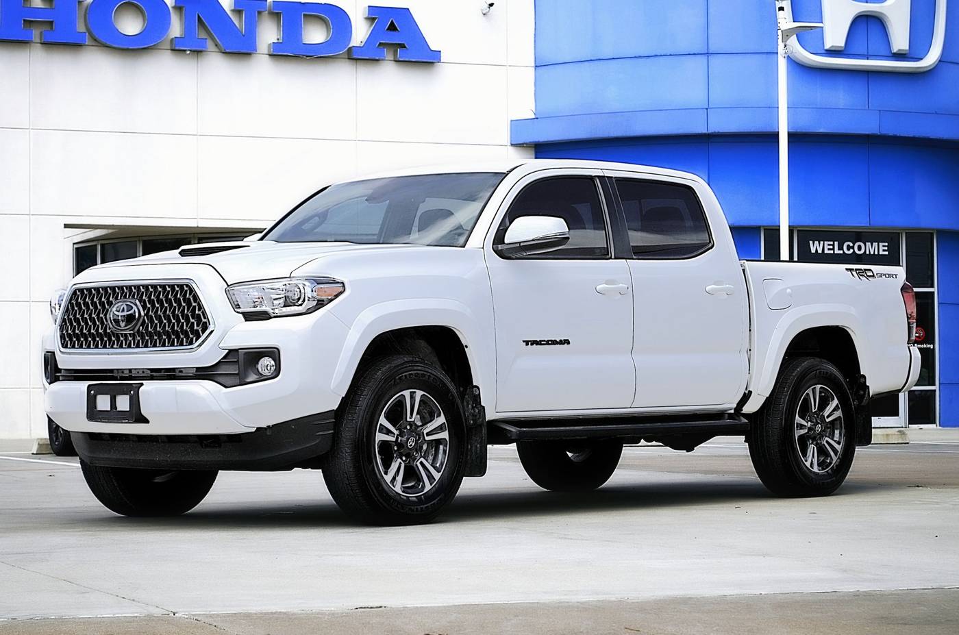 2018 Toyota Tacoma SR5 — Pickup Truck — 12,000 mi — Denton, TX