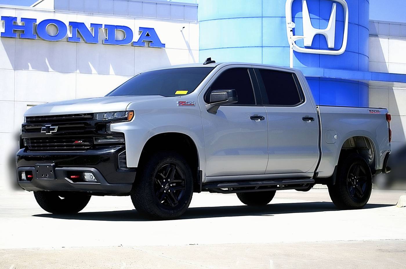 2020 Chevrolet Silverado 1500 LT Trail Boss — Pickup Truck — 70,652 mi — Denton, TX