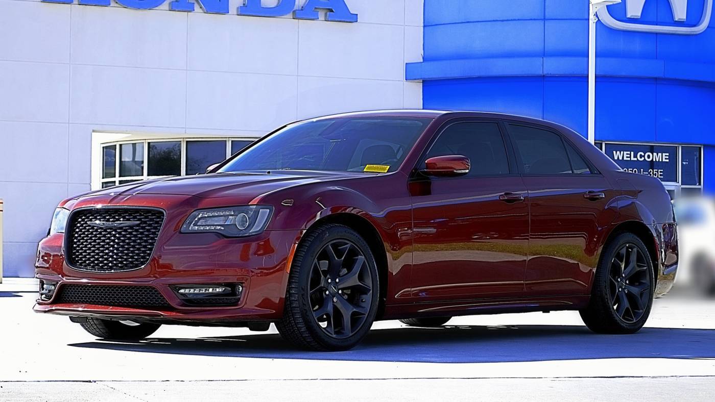 2021 Chrysler 300 Touring L — Sedan — 48,323 mi — Denton, TX