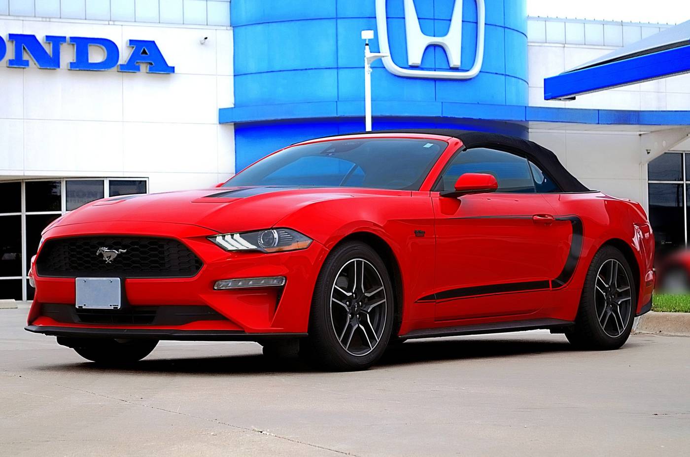 2022 Ford Mustang EcoBoost