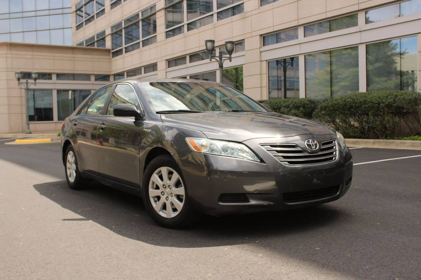 2008 Toyota Camry Hybrid — Sedan — 122,827 mi — Arlington, VA