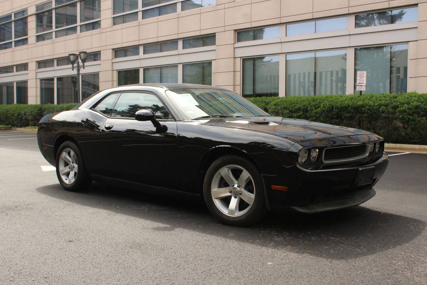 2012 Dodge Challenger SXT — Coupe — 162,903 mi — Arlington, VA