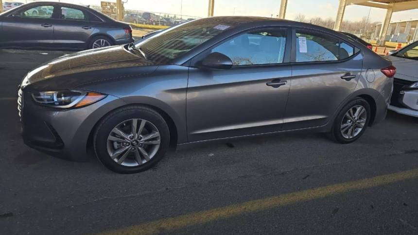 2018 Hyundai Elantra SEL — Sedan — 88,868 mi — Arlington, VA