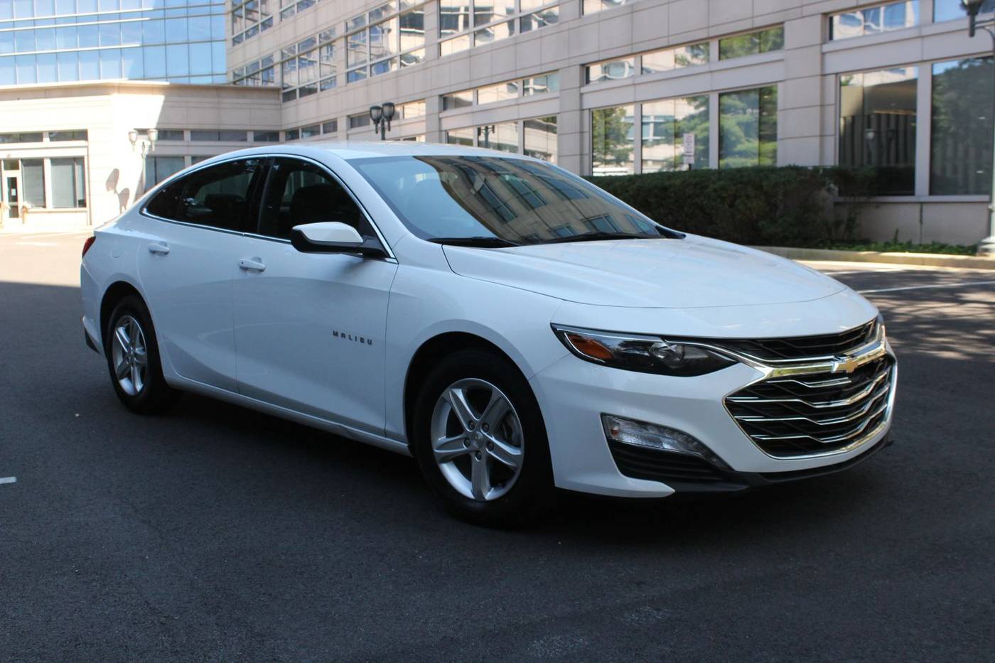 2023 Chevrolet Malibu LT — Sedan — 55,486 mi — Arlington, VA
