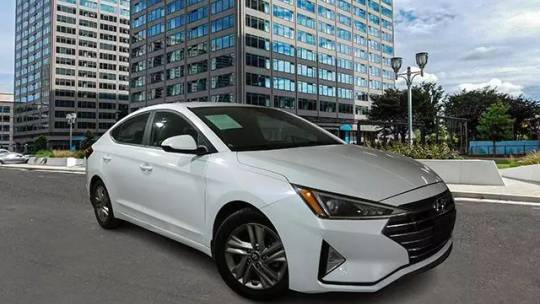 2019 Hyundai Elantra SEL — Sedan — 98,602 mi — Arlington, VA