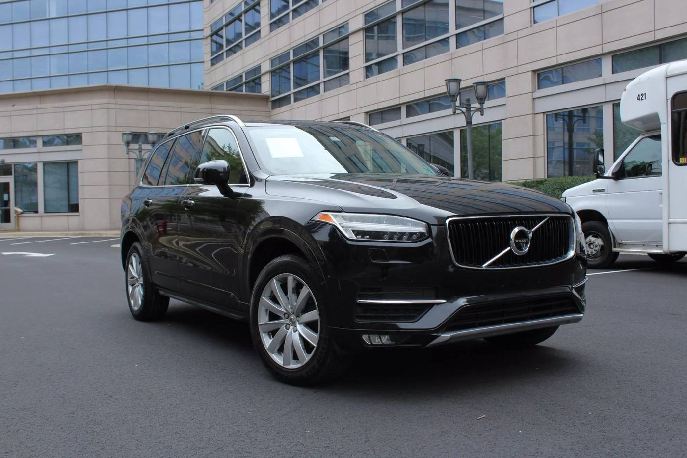 2016 Volvo XC90 T6 Momentum — SUV — 115,728 mi — Arlington, VA