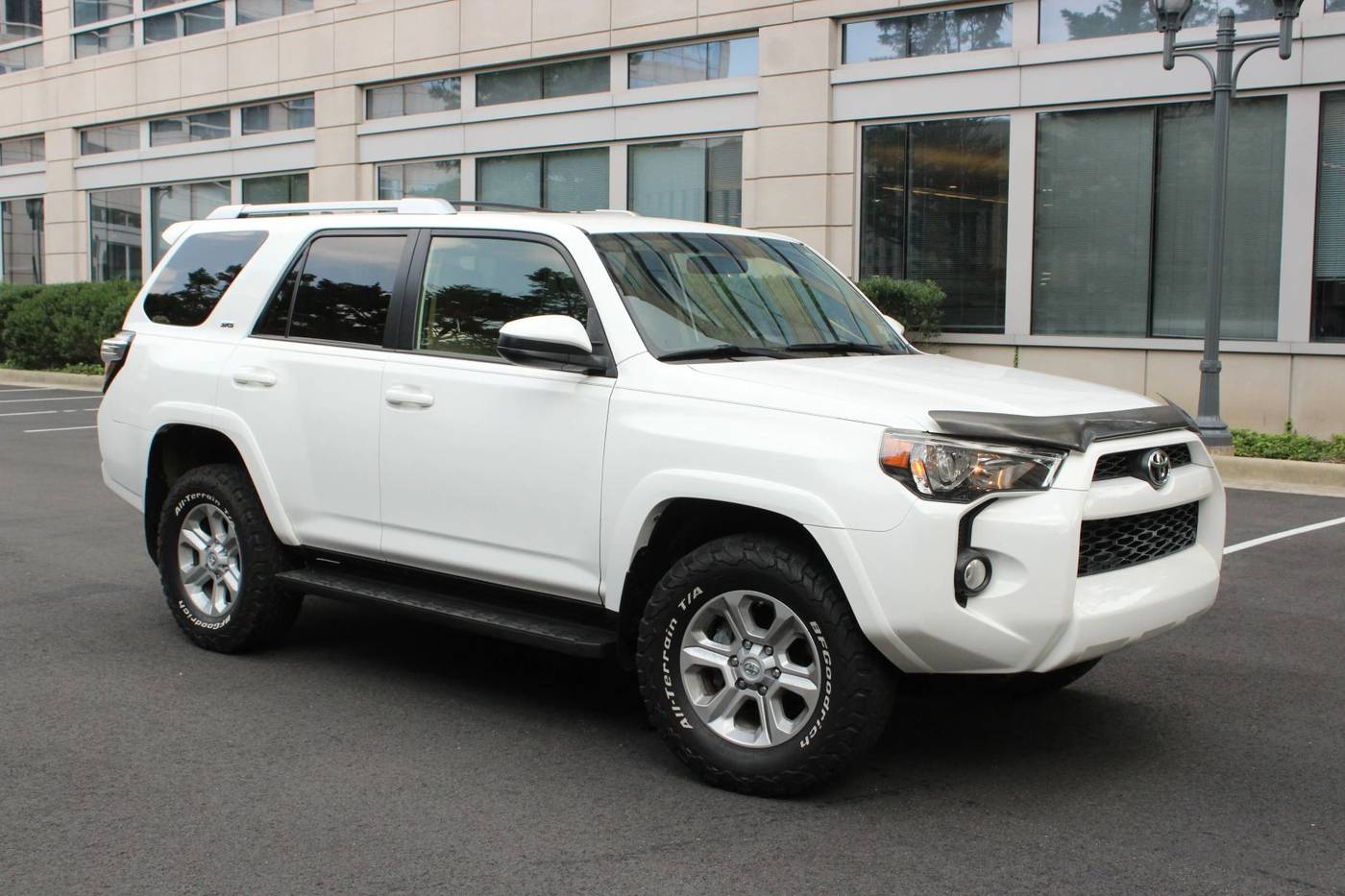 2014 Toyota 4Runner SR5 — SUV — 132,802 mi — Arlington, VA
