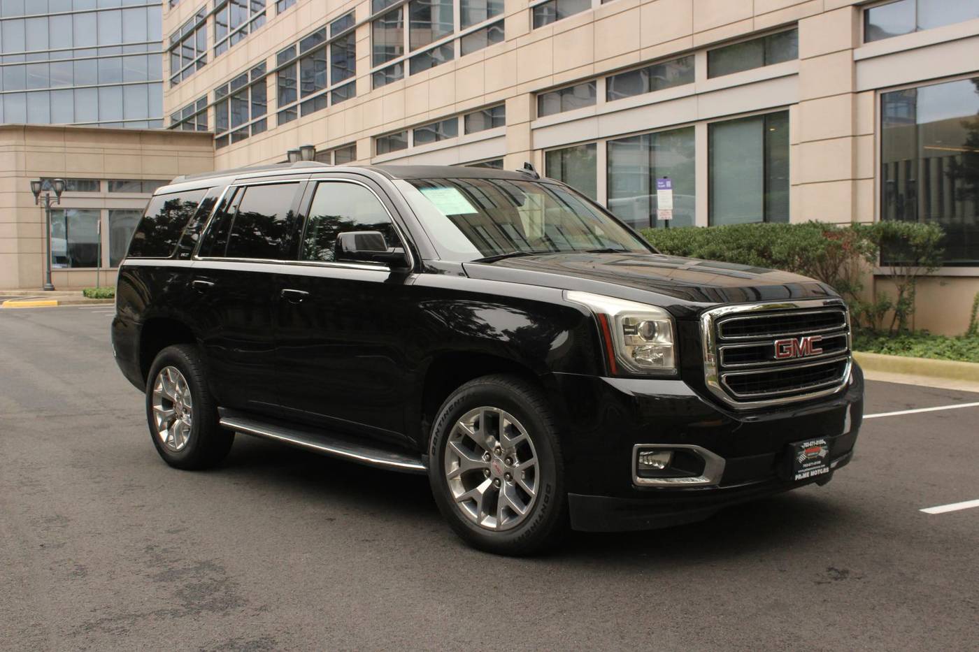2017 GMC Yukon SLT — SUV — 80,309 mi — Arlington, VA