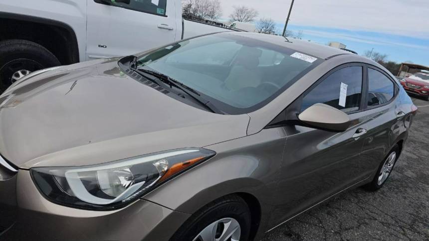 2016 Hyundai Elantra SE