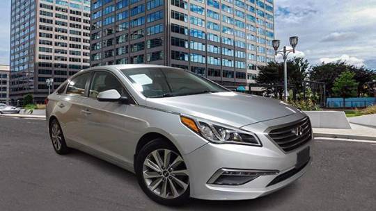 2015 Hyundai Sonata SE — Sedan — 45,680 mi — Arlington, VA