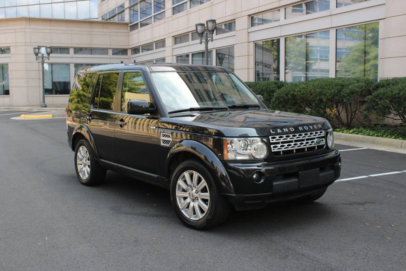2012 Land Rover LR4 LUX — SUV — 116,728 mi — Arlington, VA