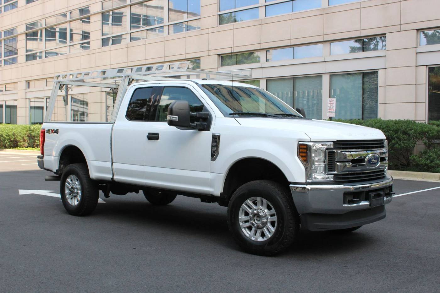 2018 Ford Super Duty F-250 XLT — Pickup Truck — 166,648 mi — Arlington, VA