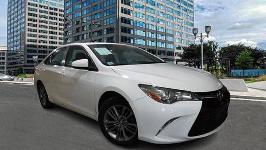 2017 Toyota Camry SE — Sedan — 106,660 mi — Arlington, VA