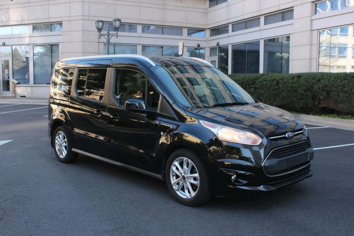 2014 Ford Transit Connect Wagon Titanium — Passenger Van — 98,450 mi — Arlington, VA