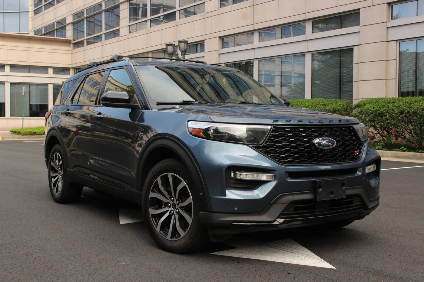 2020 Ford Explorer ST — SUV — 121,132 mi — Arlington, VA