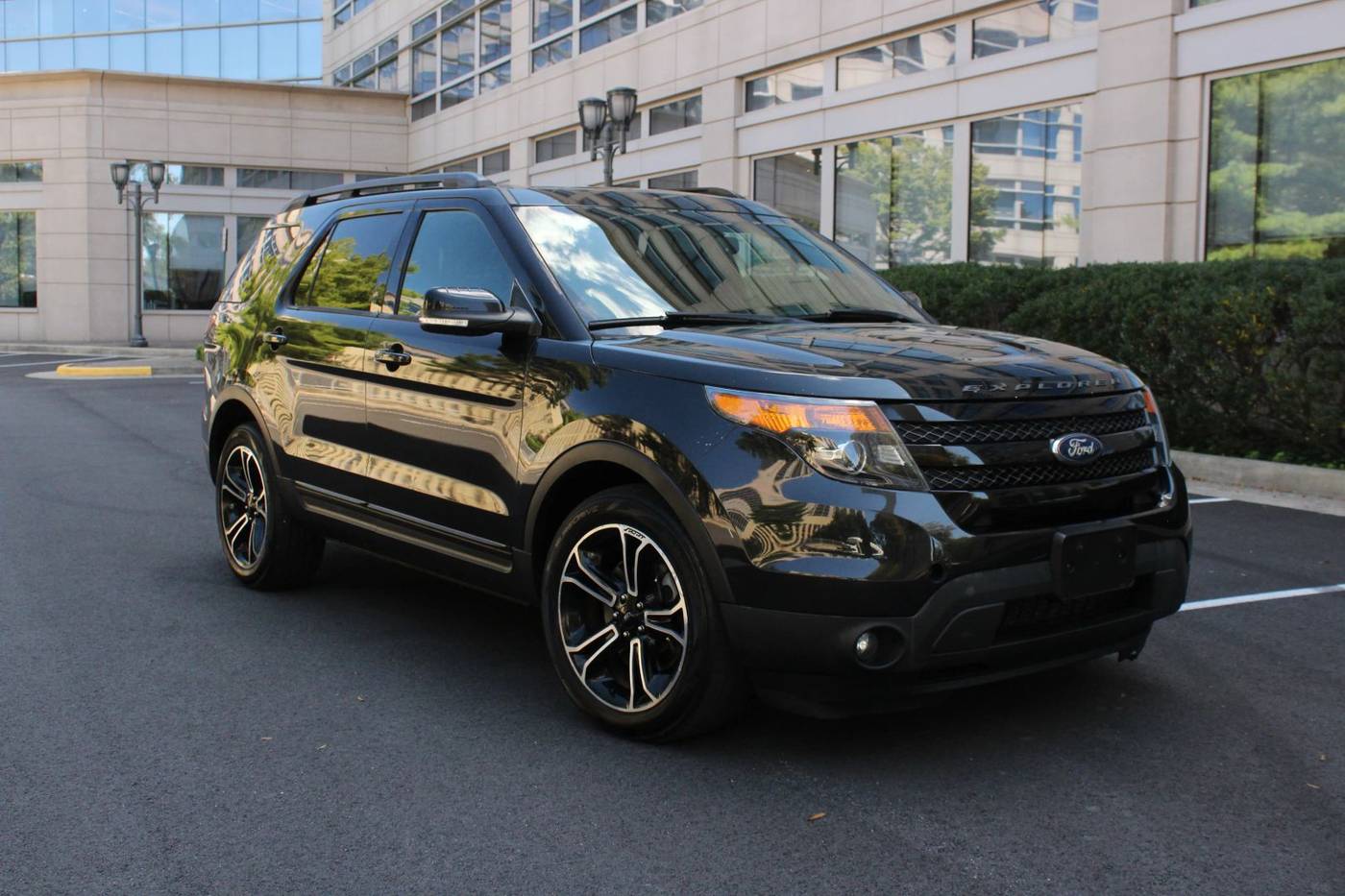 2015 Ford Explorer Sport — SUV — 120,704 mi — Arlington, VA