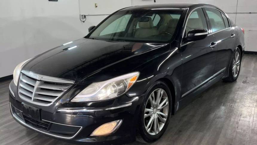 2012 Hyundai Genesis 4.6 — Sedan — 128,030 mi — Arlington, VA