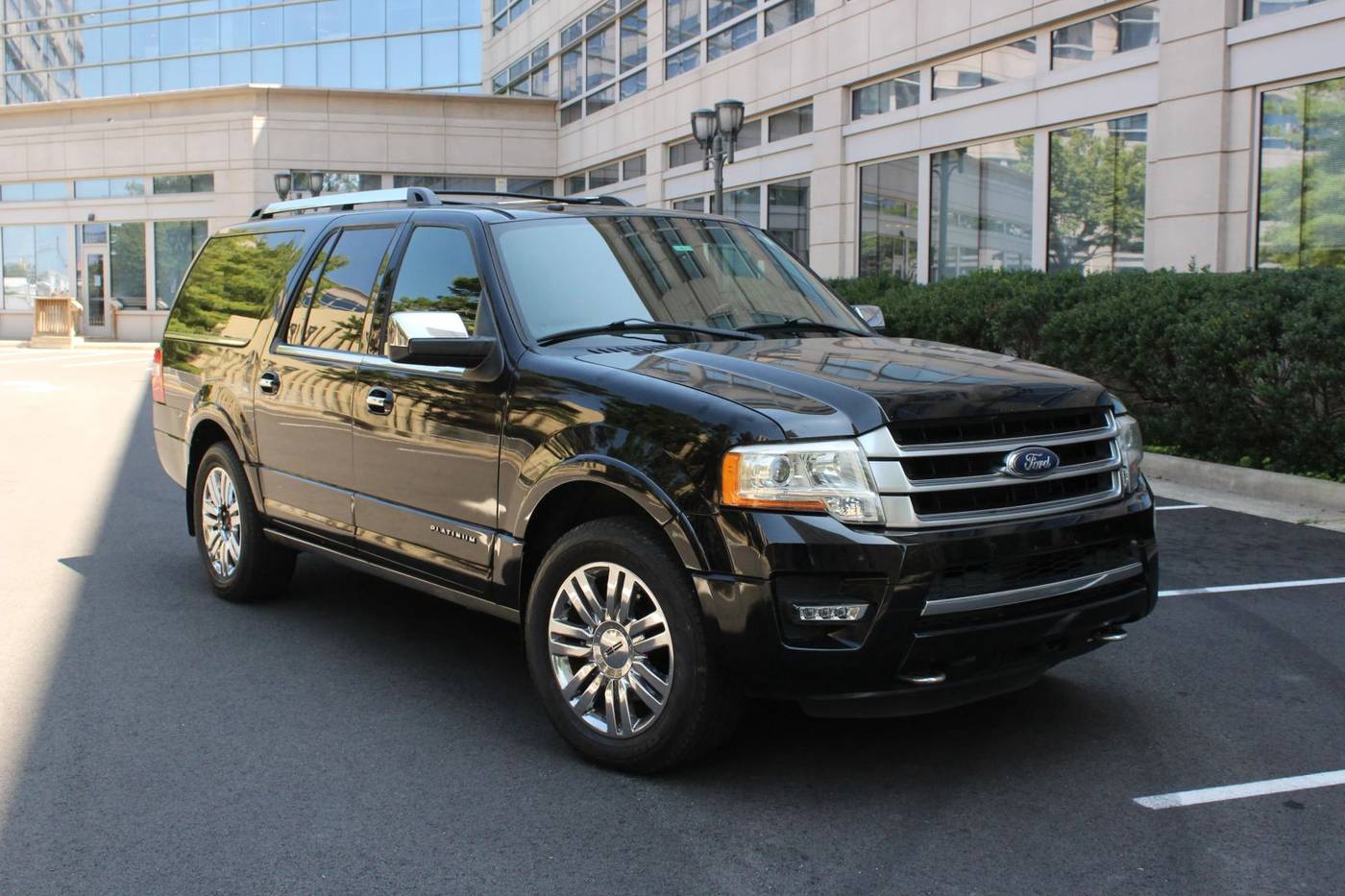 2017 Ford Expedition Platinum — SUV — 111,576 mi — Arlington, VA