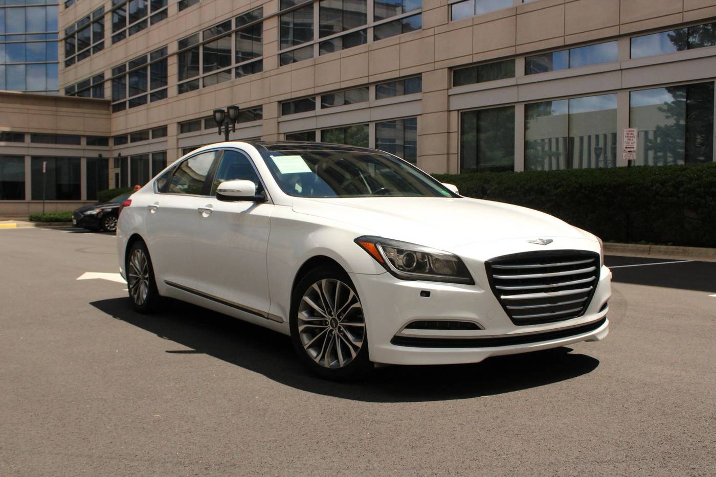 2015 Hyundai Genesis 3.8 — Sedan — 90,771 mi — Arlington, VA