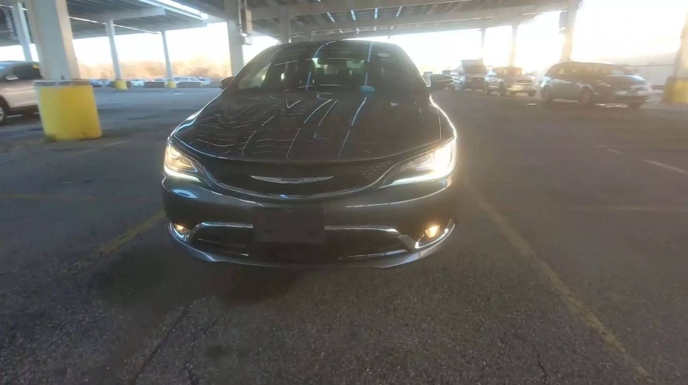 2016 Chrysler 200 C — Sedan — 93,946 mi — Arlington, VA