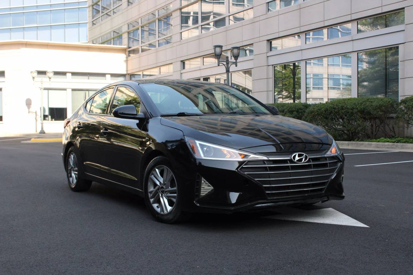 2020 Hyundai Elantra SEL — Sedan — 72,746 mi — Arlington, VA