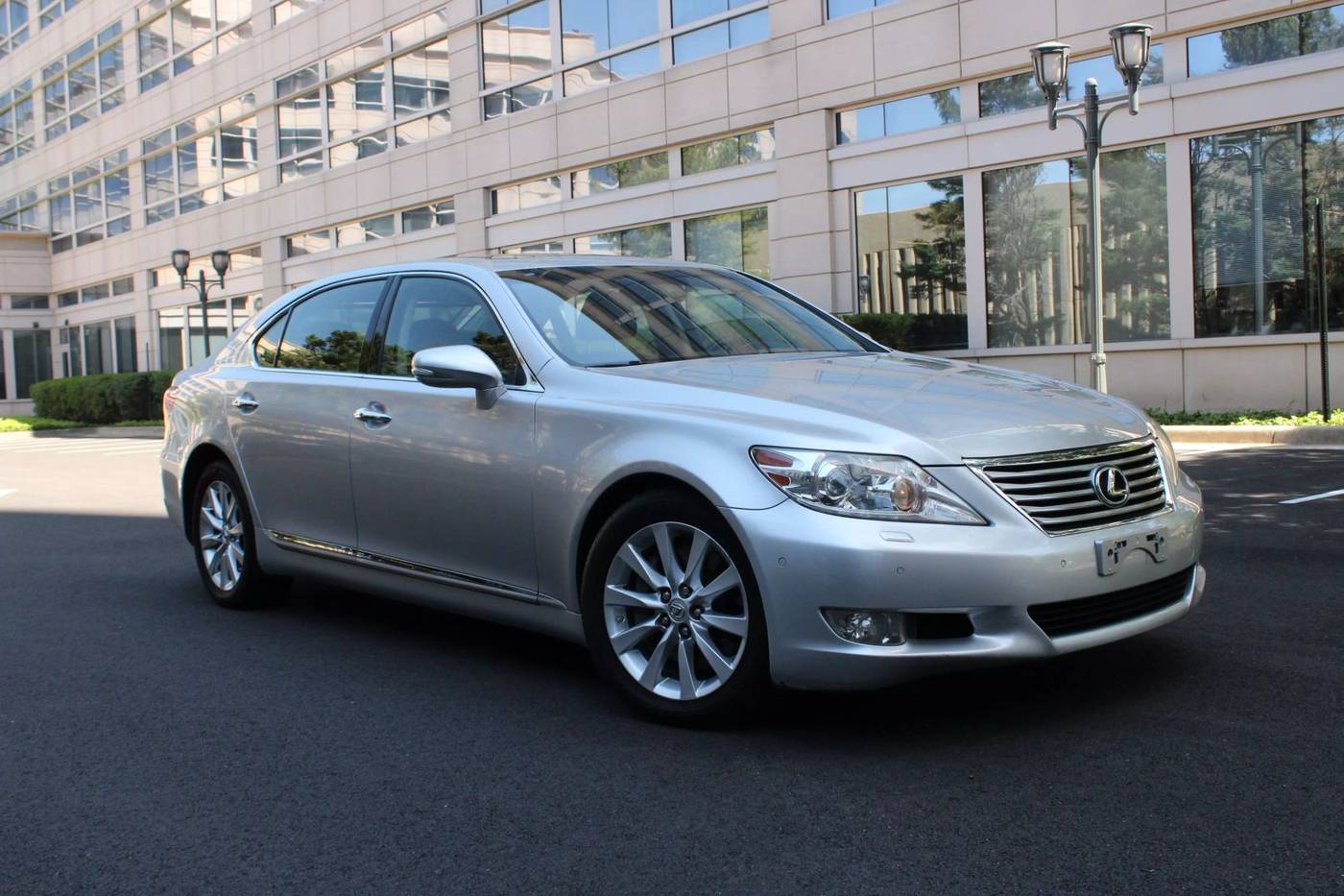 2011 Lexus LS LS 460 — Sedan — 96,323 mi — Arlington, VA