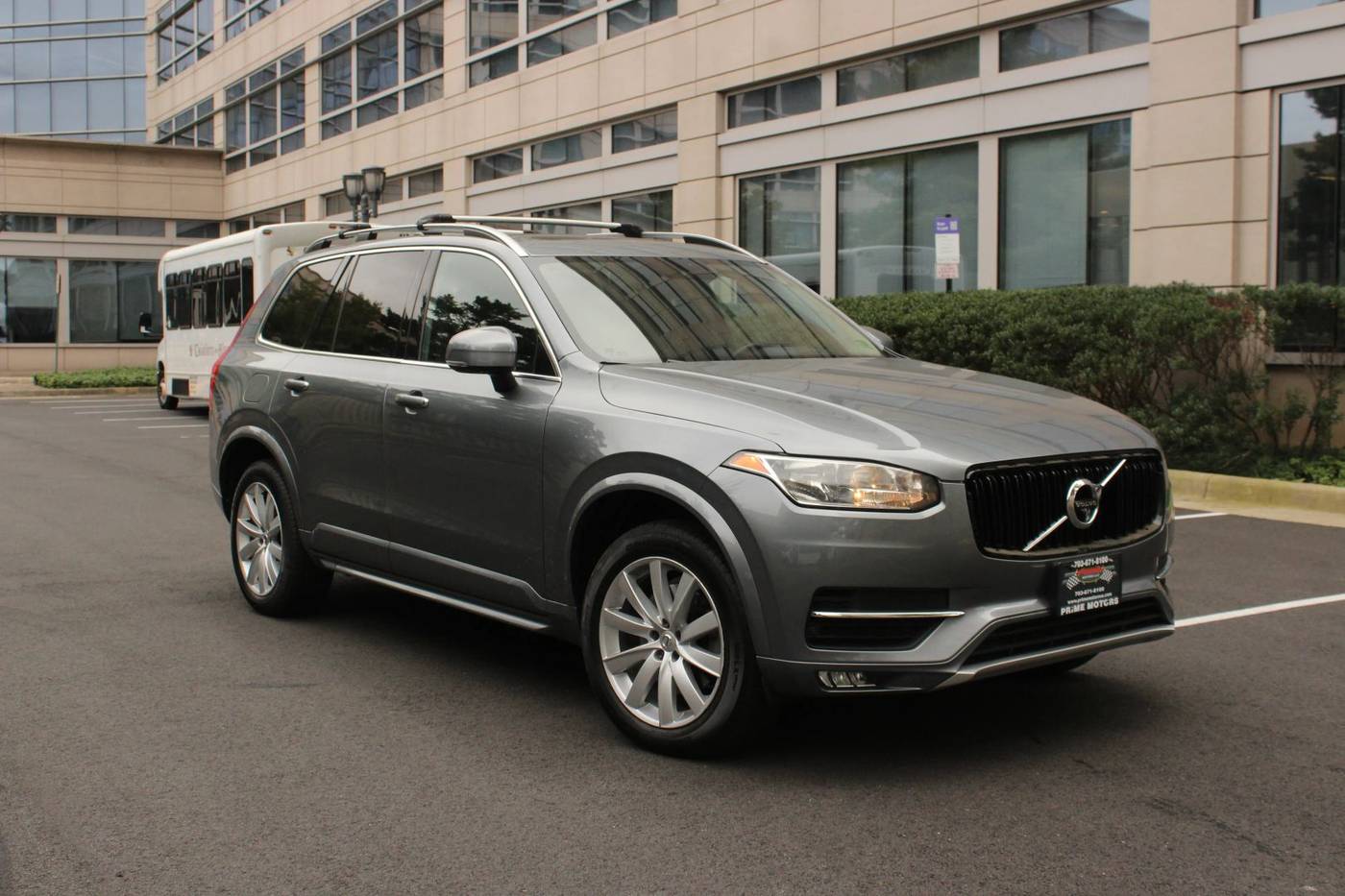 2016 Volvo XC90 T6 Momentum — SUV — 64,559 mi — Arlington, VA