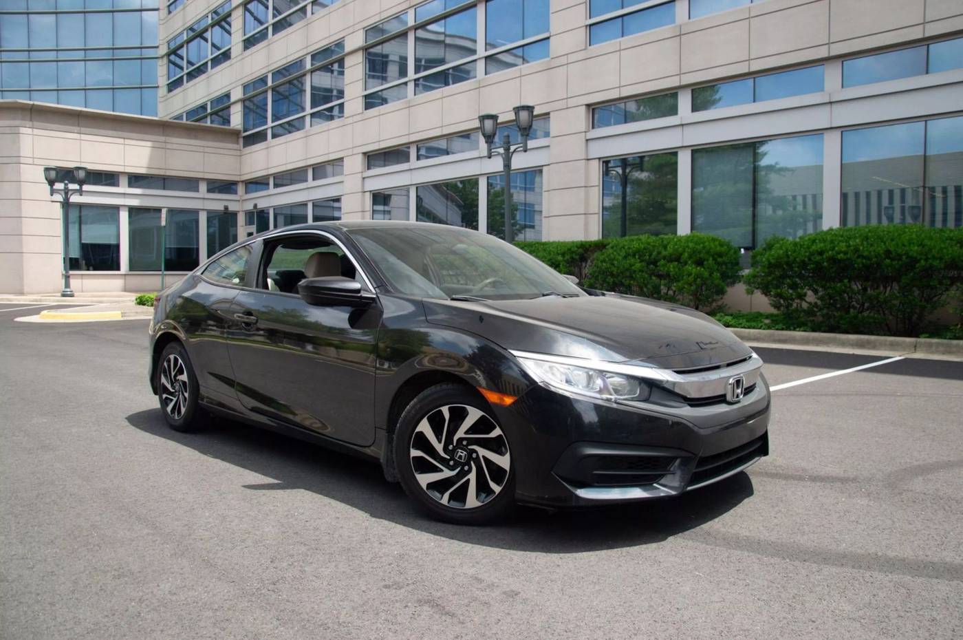 2018 Honda Civic LX — Coupe — 105,320 mi — Arlington, VA