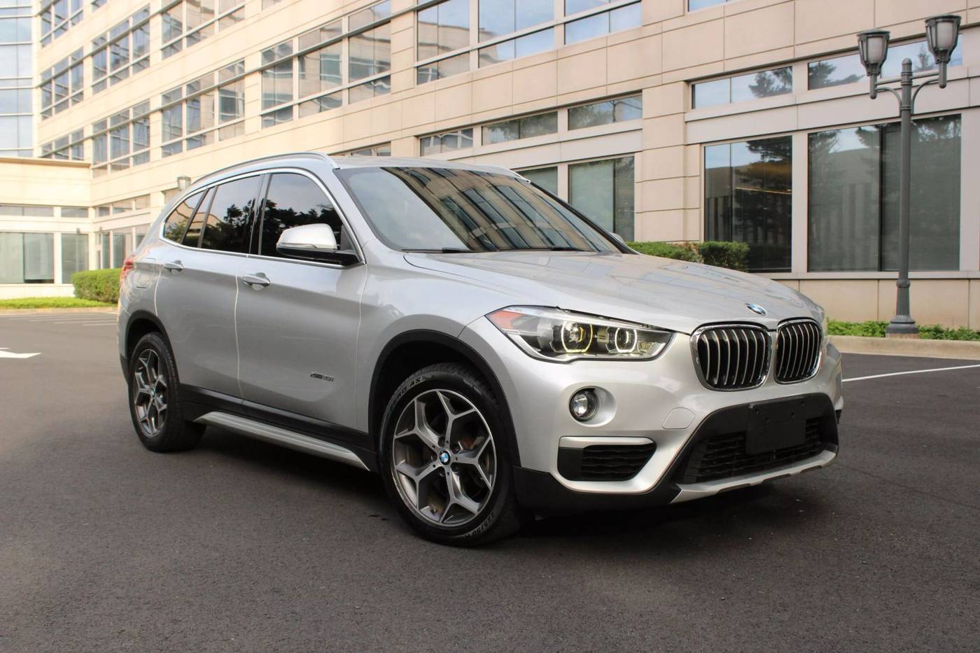 2017 BMW X1 28i — SUV — 111,431 mi — Arlington, VA