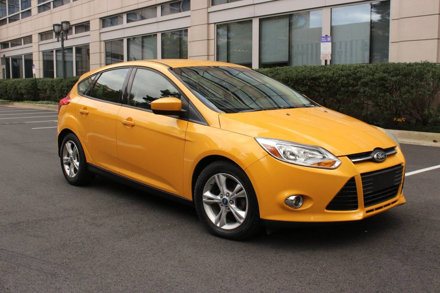 2012 Ford Focus SE — Hatchback — 90,068 mi — Arlington, VA