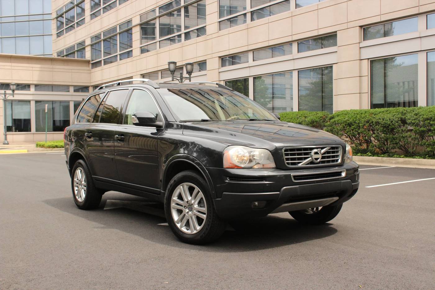 2010 Volvo XC90 3.2 — SUV — 113,570 mi — Arlington, VA