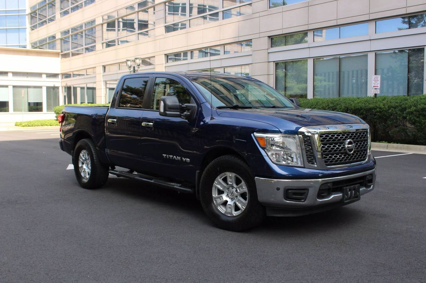 2018 Nissan Titan SV — Pickup Truck — 127,876 mi — Arlington, VA