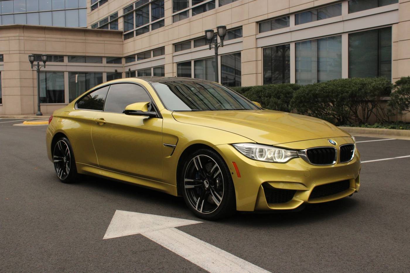 2015 BMW M4 Standard