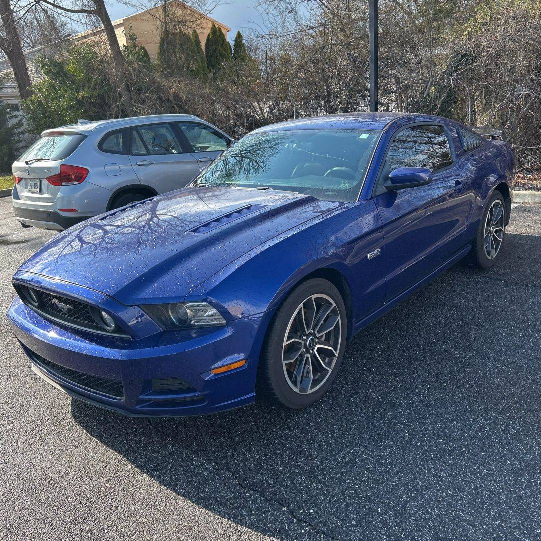 2013 Ford Mustang GT Premium — Coupe — 82,580 mi — Arlington, VA