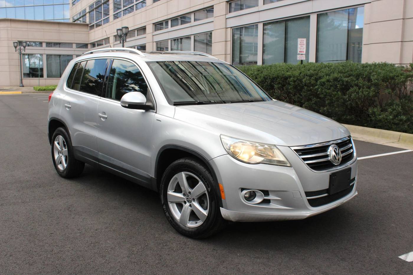 2010 Volkswagen Tiguan S — SUV — 56,801 mi — Arlington, VA