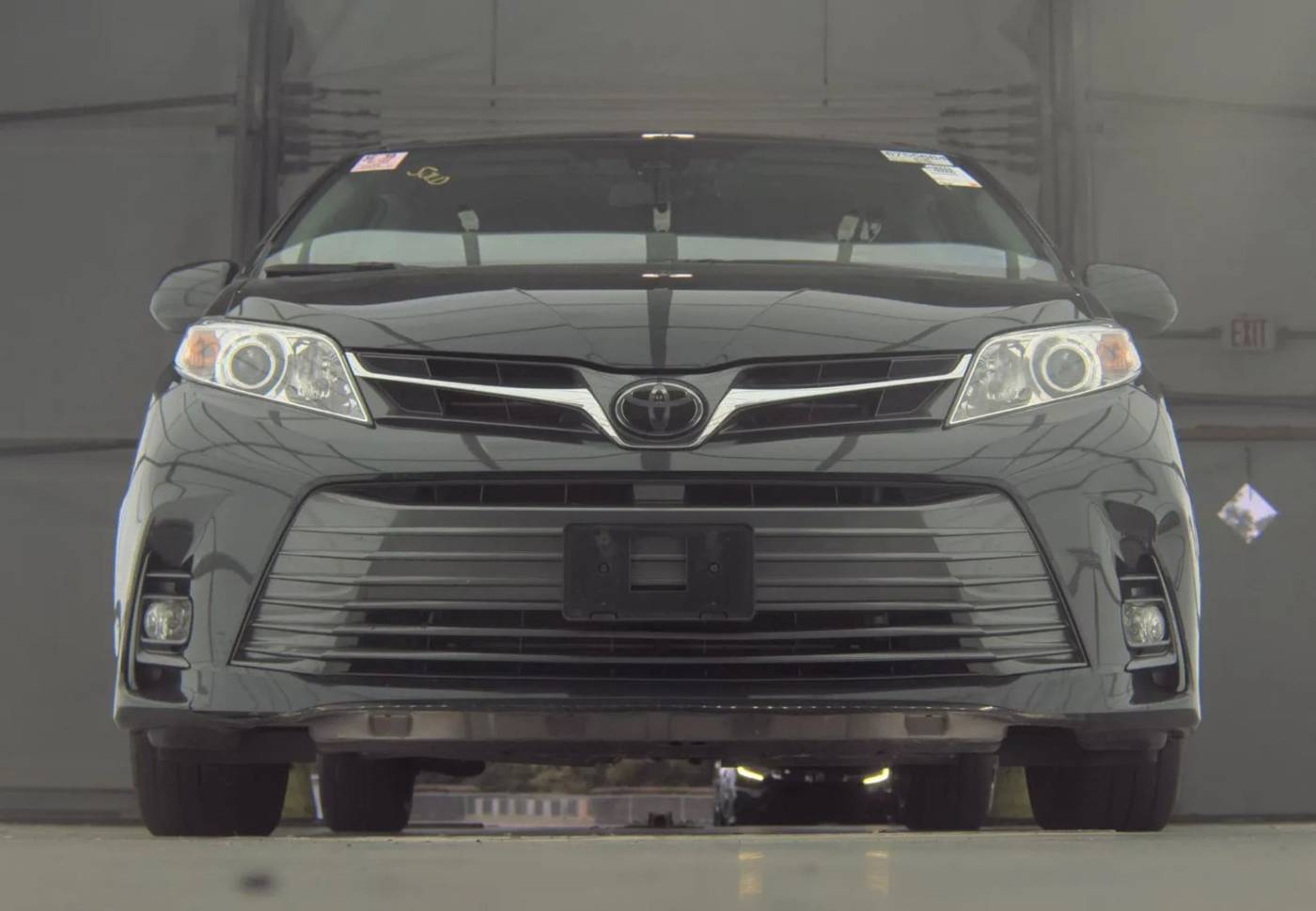 2019 Toyota Sienna XLE — Minivan — 97,114 mi — Arlington, VA