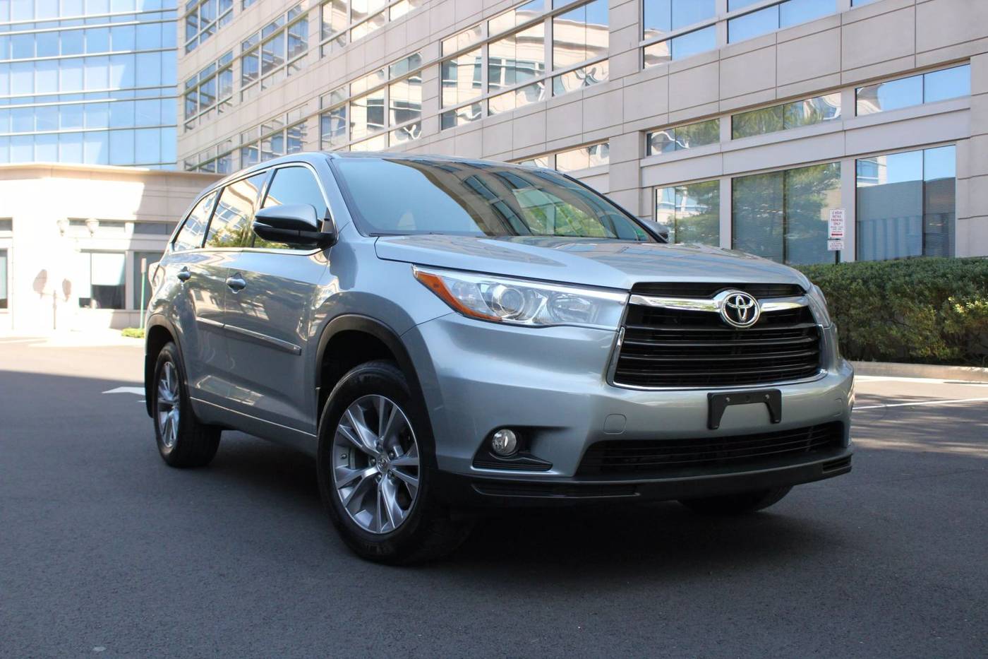 2015 Toyota Highlander LE Plus — SUV — 145,163 mi — Arlington, VA