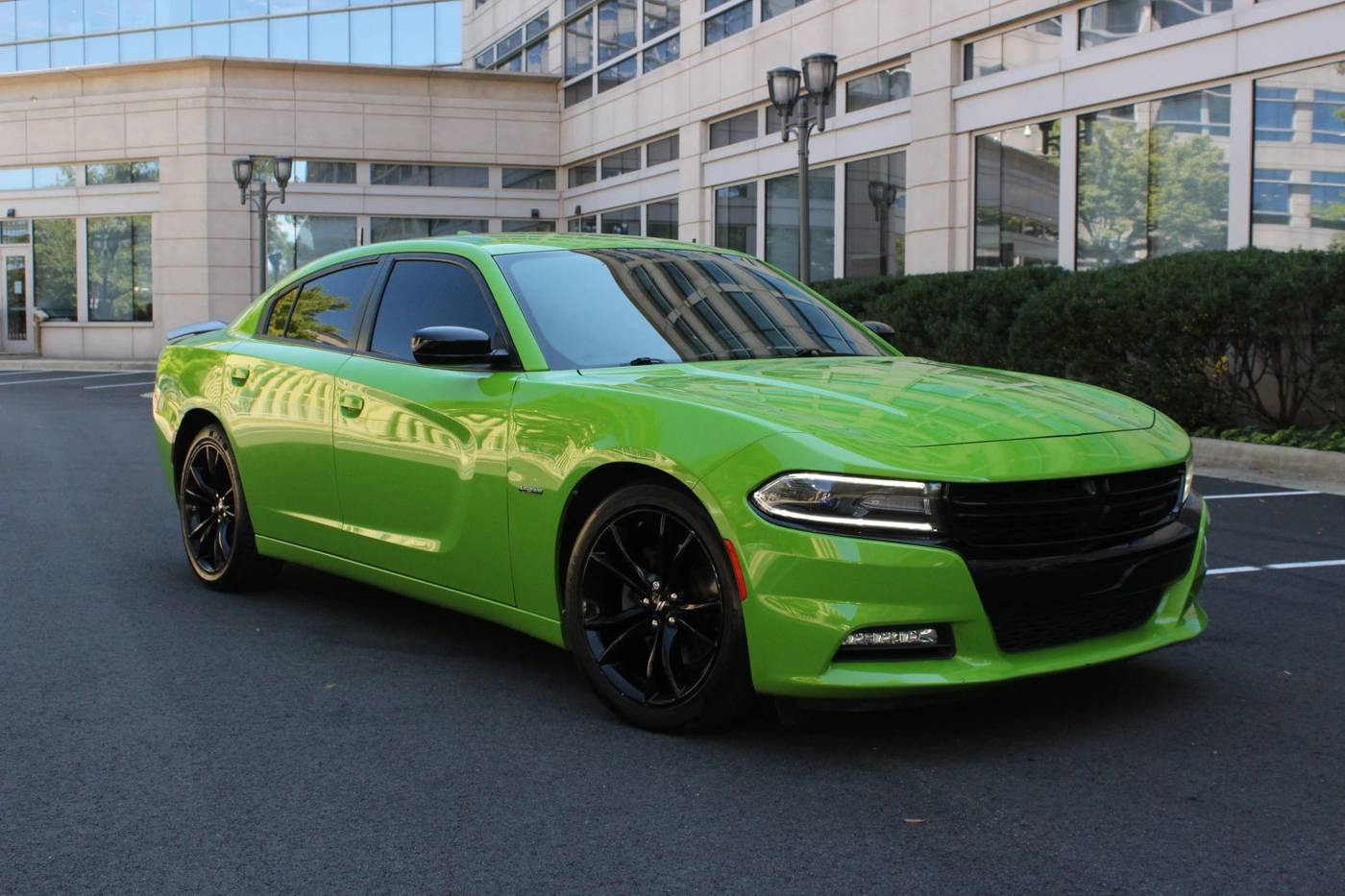 2017 Dodge Charger R/T — Sedan — 101,650 mi — Arlington, VA