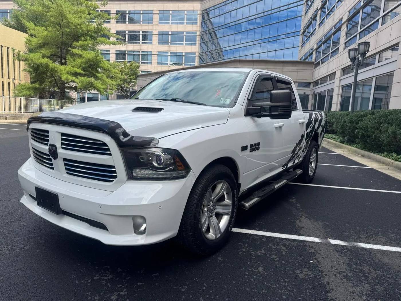 2014 Ram 1500 Sport — Pickup Truck — 94,507 mi — Arlington, VA