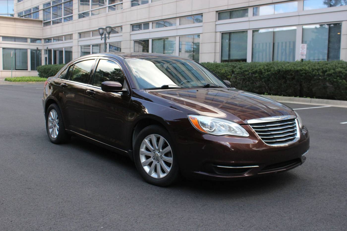 2012 Chrysler 200 Touring — Sedan — 113,689 mi — Arlington, VA