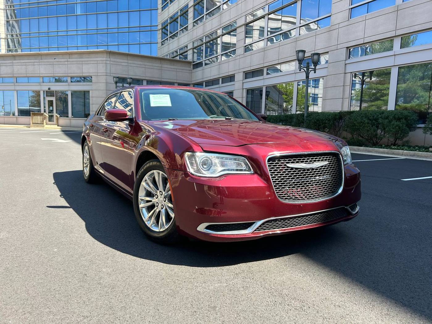 2016 Chrysler 300 Limited — Sedan — 140,460 mi — Arlington, VA
