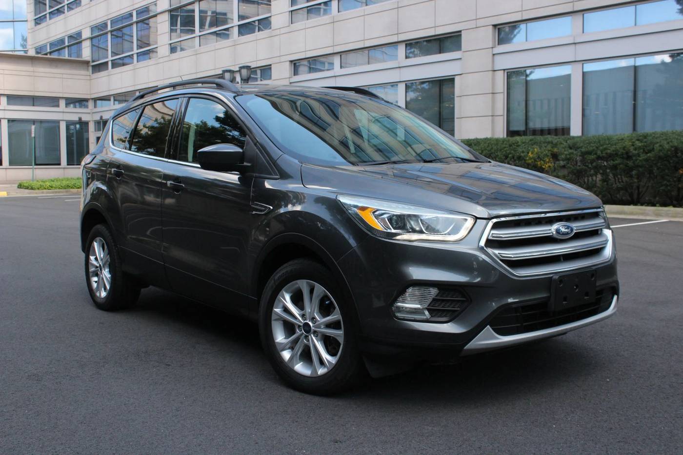 2017 Ford Escape SE — SUV — 98,377 mi — Arlington, VA
