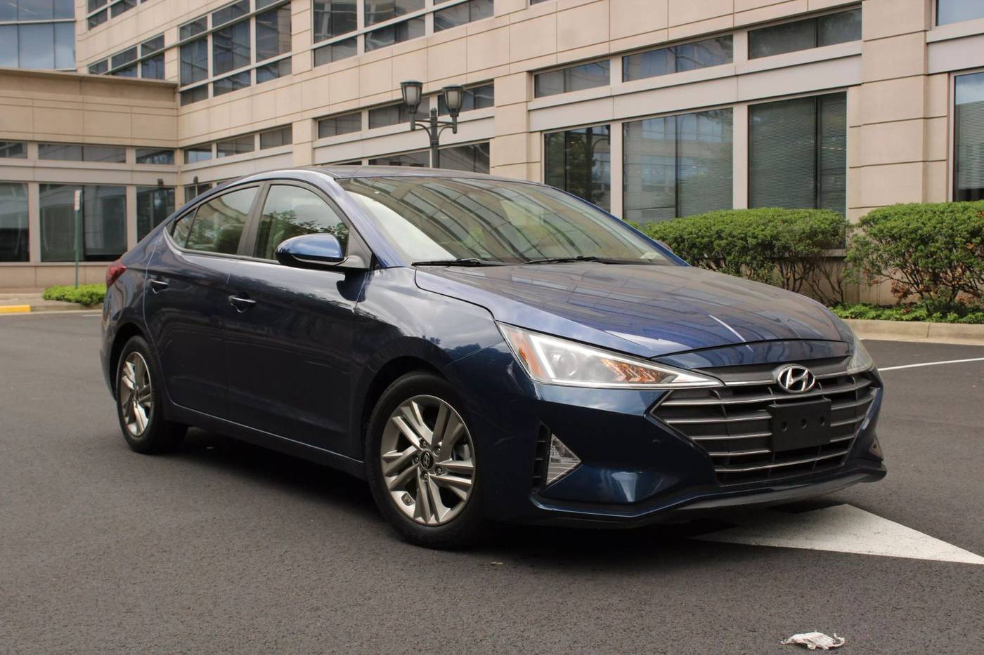 2019 Hyundai Elantra SEL — Sedan — 101,262 mi — Arlington, VA