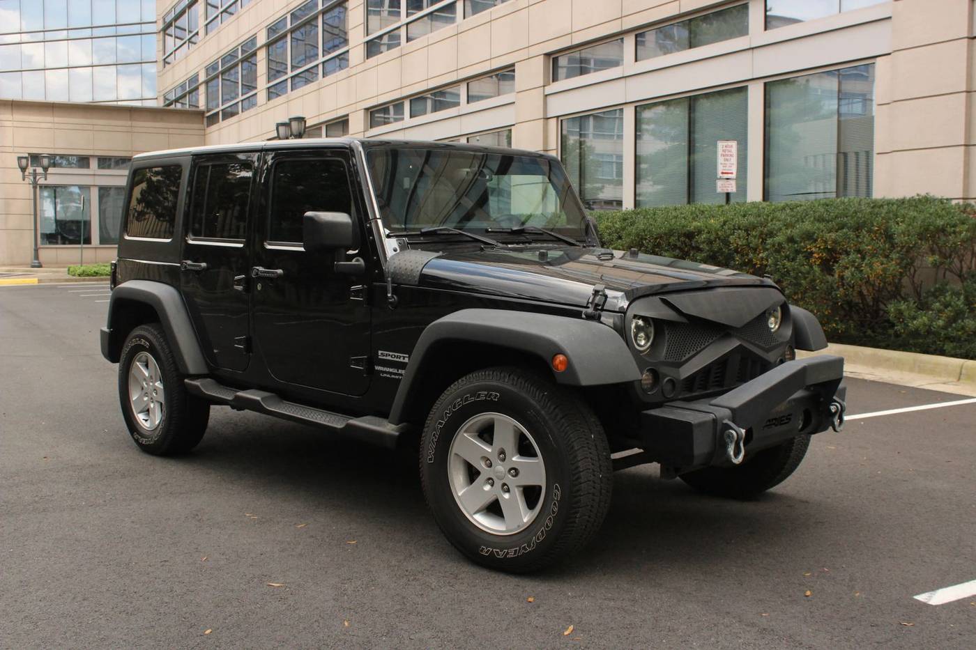 2018 Jeep Wrangler Sport S — SUV — 116,582 mi — Arlington, VA