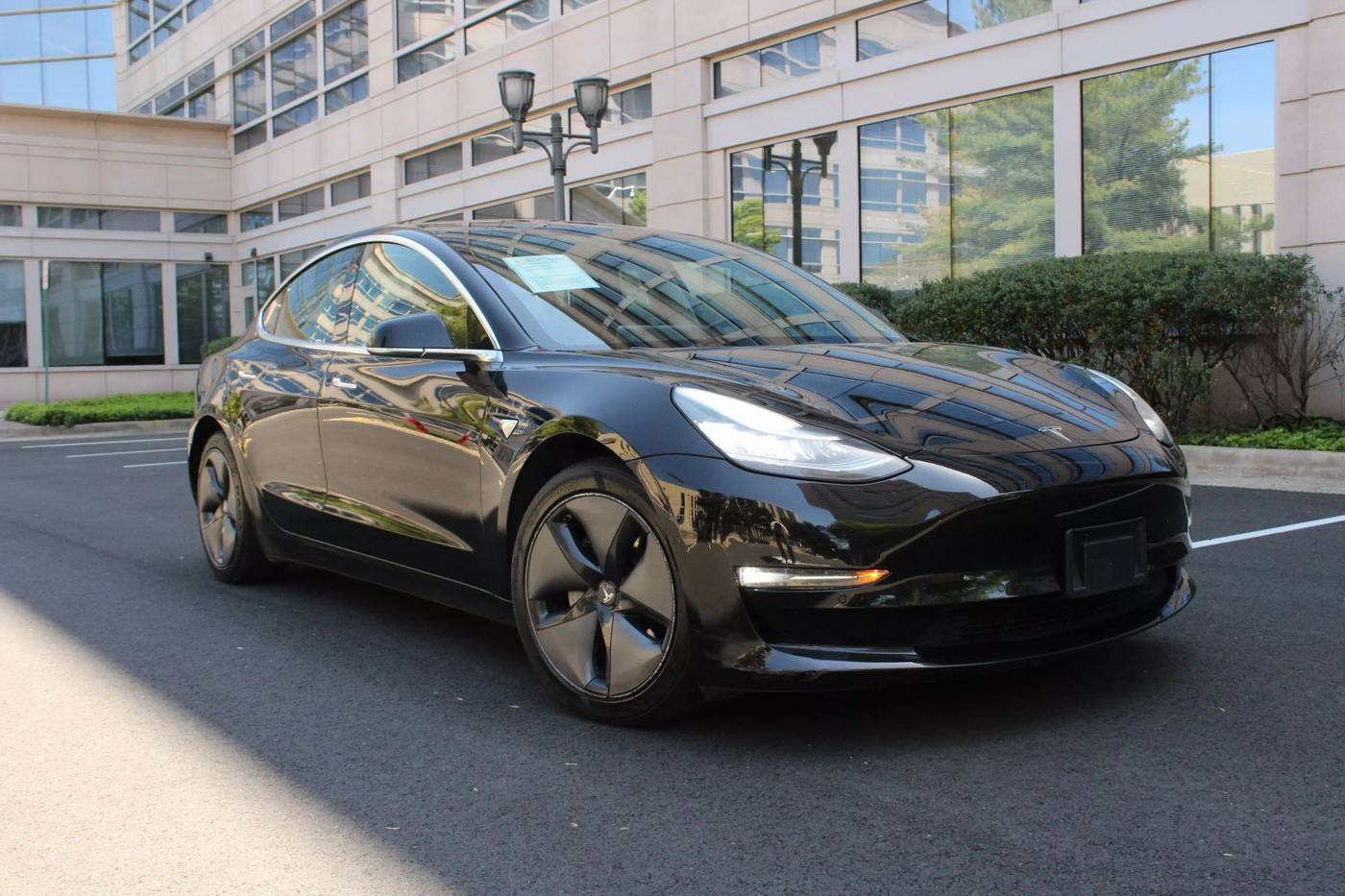2018 Tesla Model 3 Long Range — Sedan — 132,755 mi — Arlington, VA