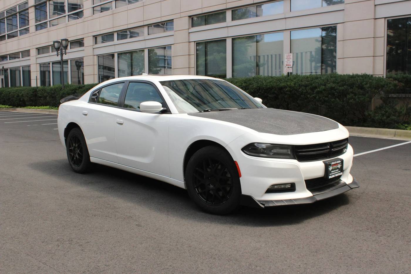 2017 Dodge Charger SXT — Sedan — 132,555 mi — Arlington, VA